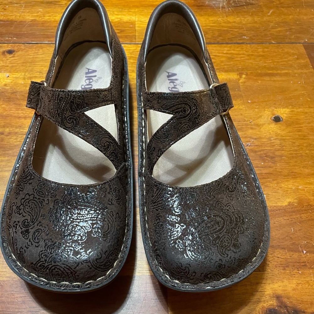 Alegria brown/ chocolate new condition never worn leather upper/lining size 39